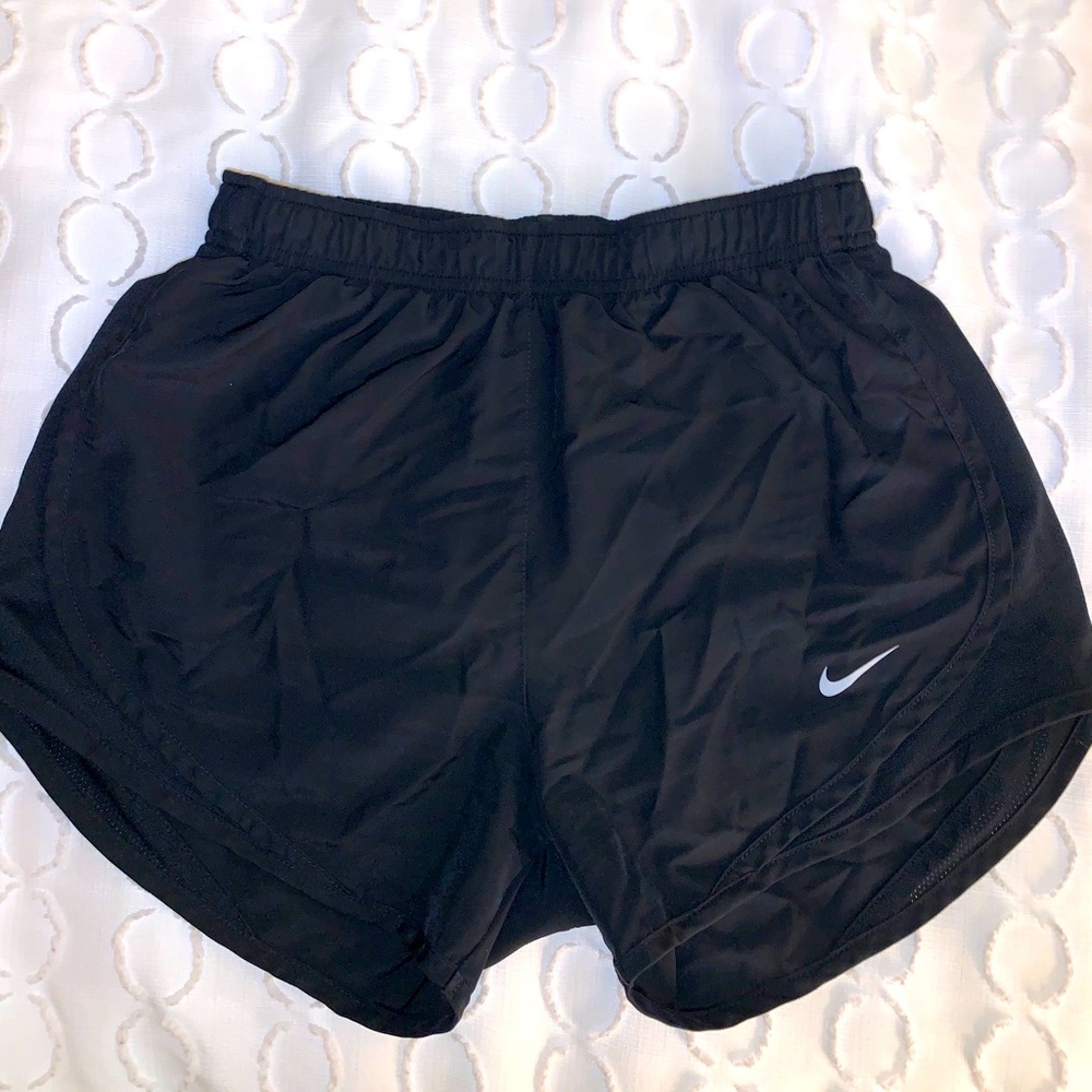 black nike pro shorts